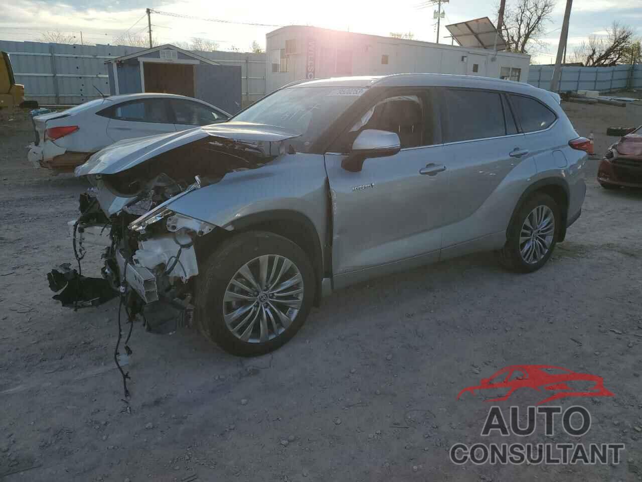 TOYOTA HIGHLANDER 2021 - 5TDEBRCH3MS033180