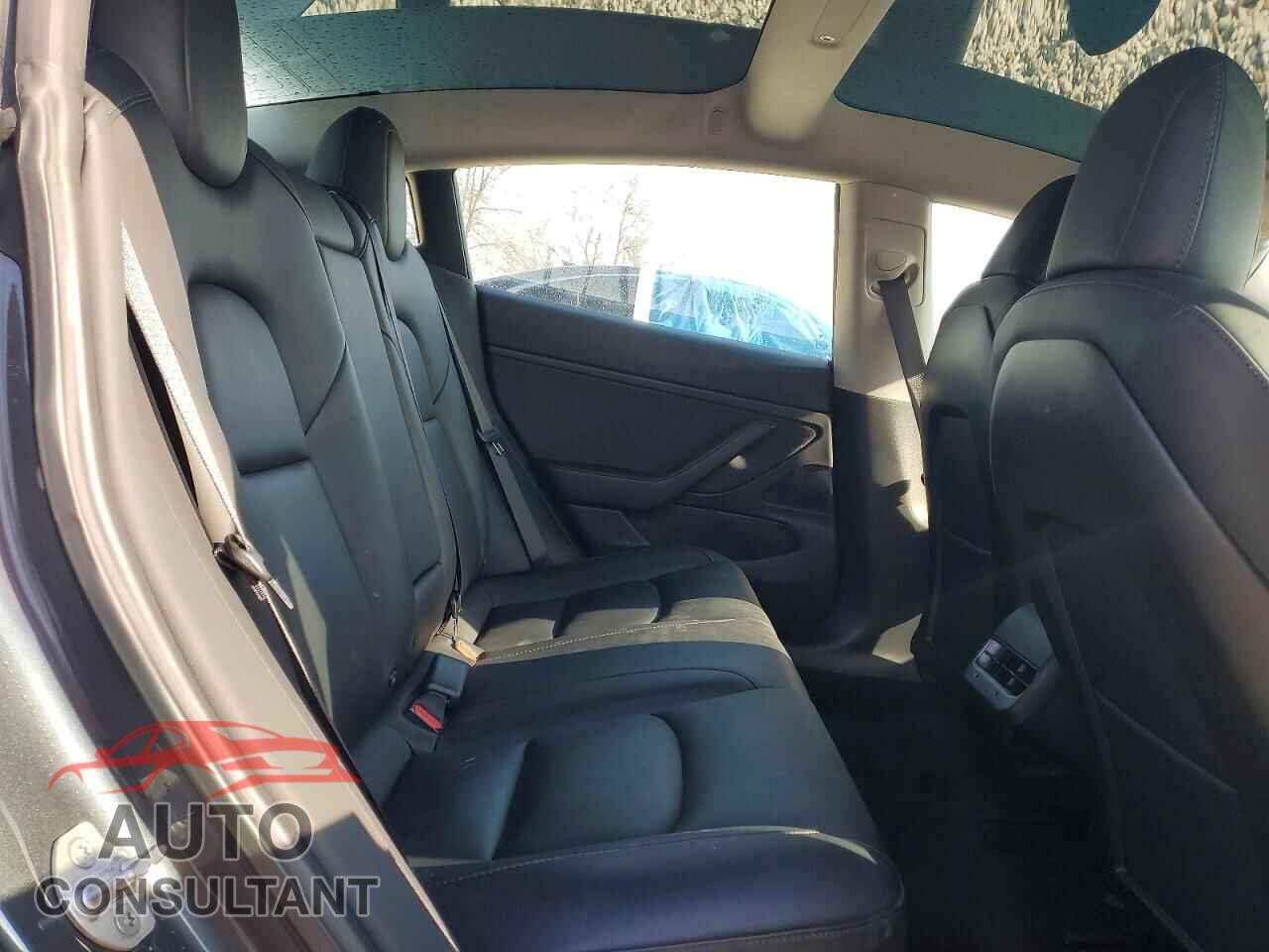 TESLA MODEL 3 2019 - 5YJ3E1EA9KF298512