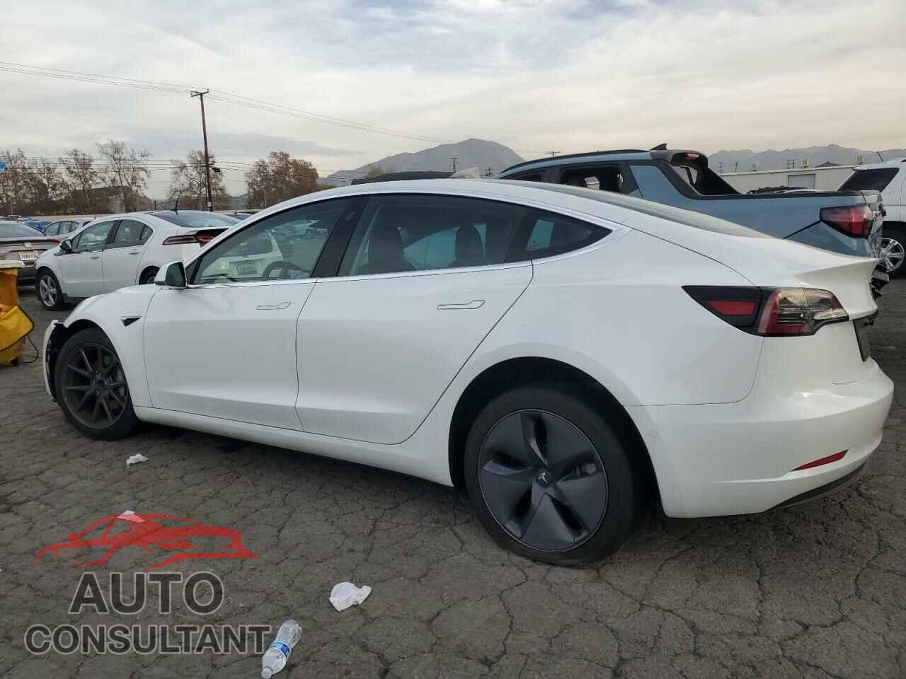 TESLA MODEL 3 2019 - 5YJ3E1EA1KF484531