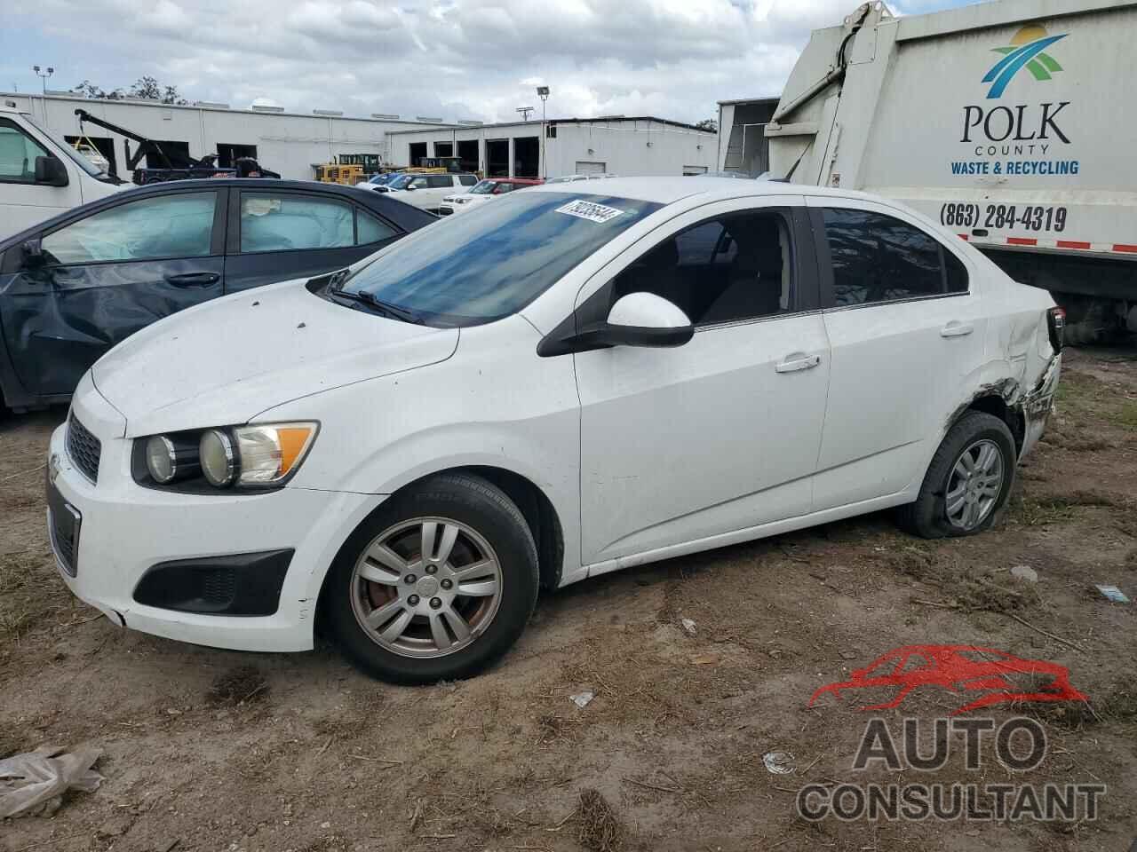 CHEVROLET SONIC 2014 - 1G1JC5SH4E4165442
