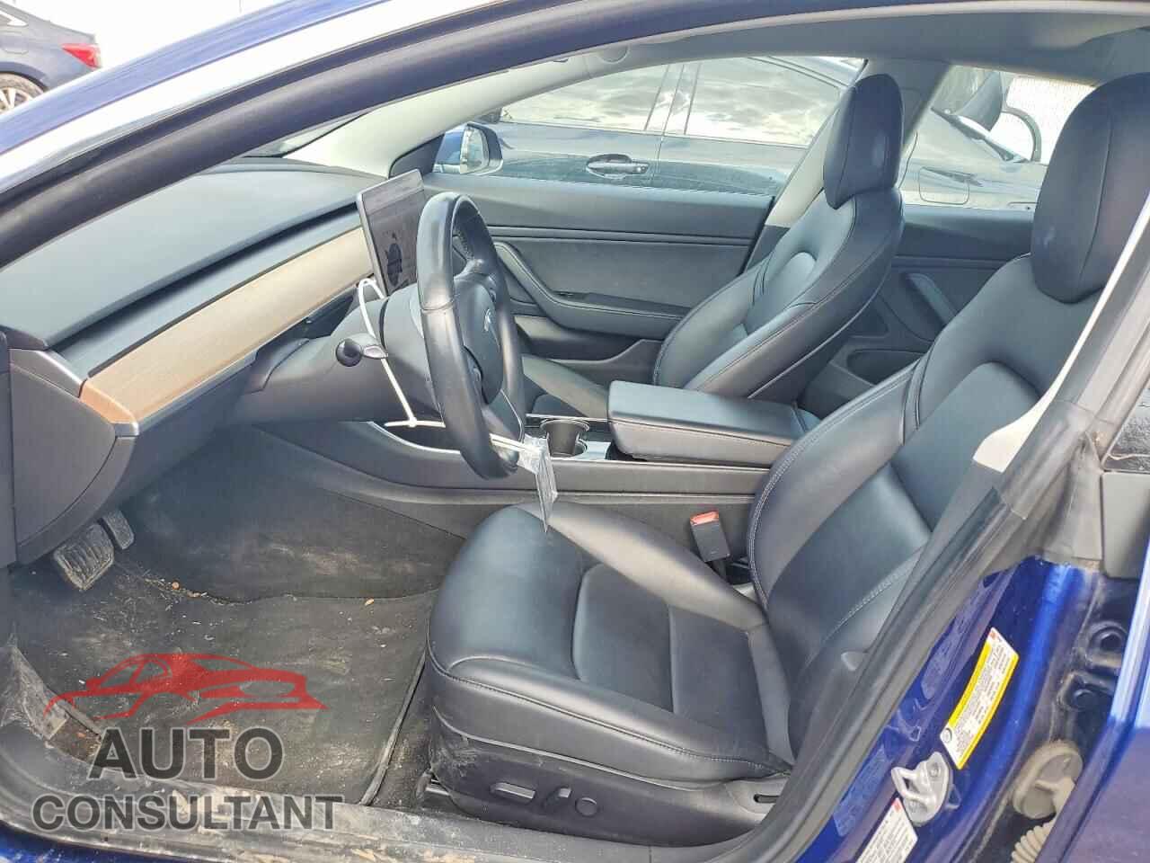 TESLA MODEL 3 2018 - 5YJ3E1EB0JF127087