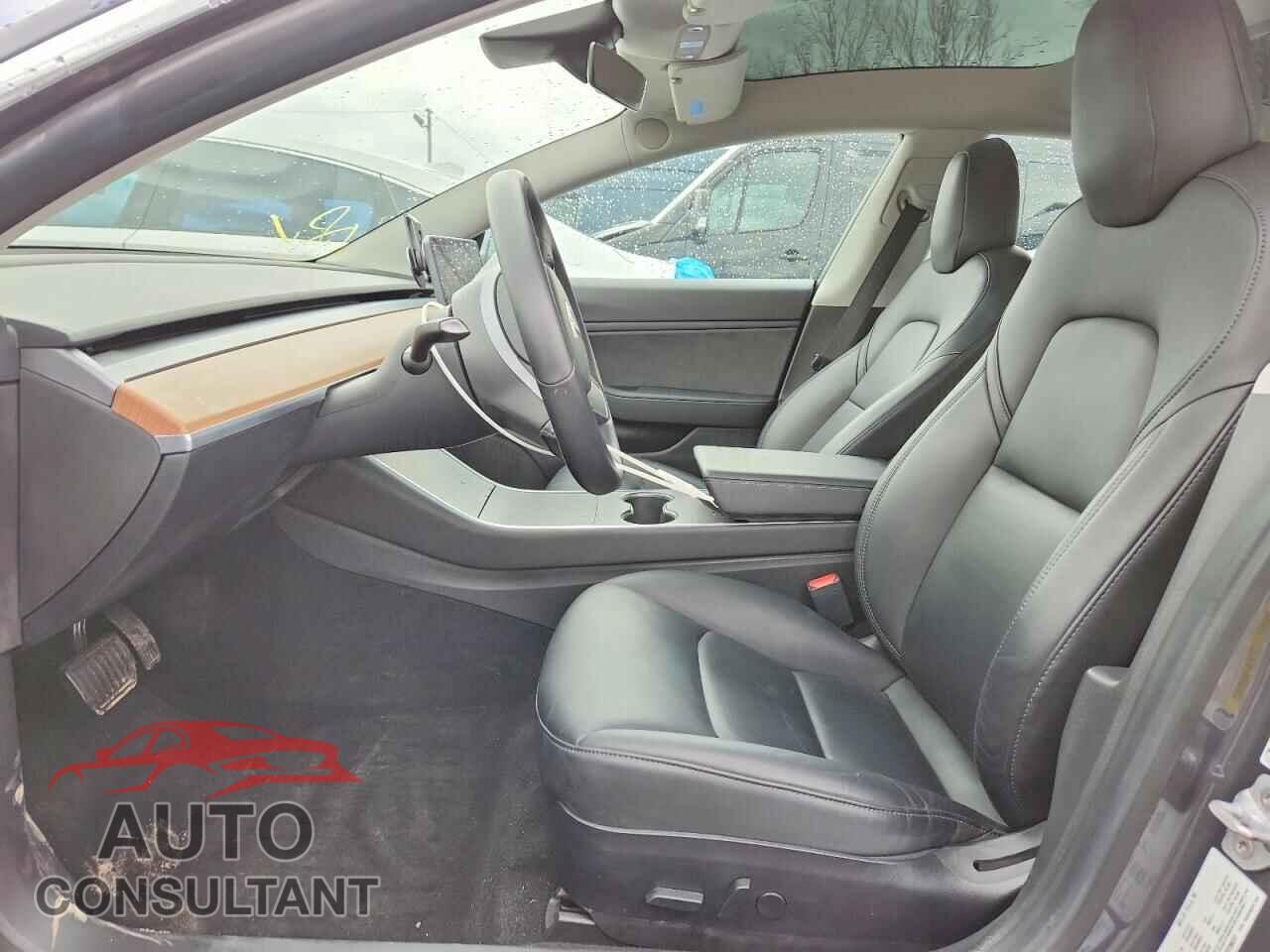 TESLA MODEL 3 2019 - 5YJ3E1EA9KF298512