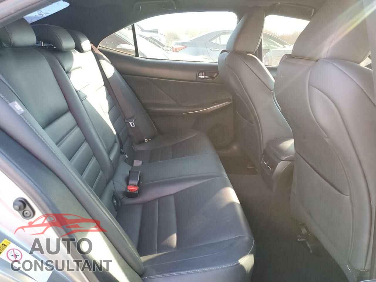 LEXUS IS 2015 - JTHBF1D23F5081661