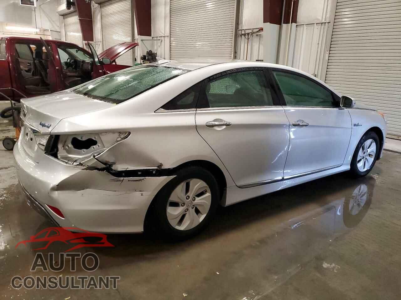 HYUNDAI SONATA 2015 - KMHEC4A46FA139733