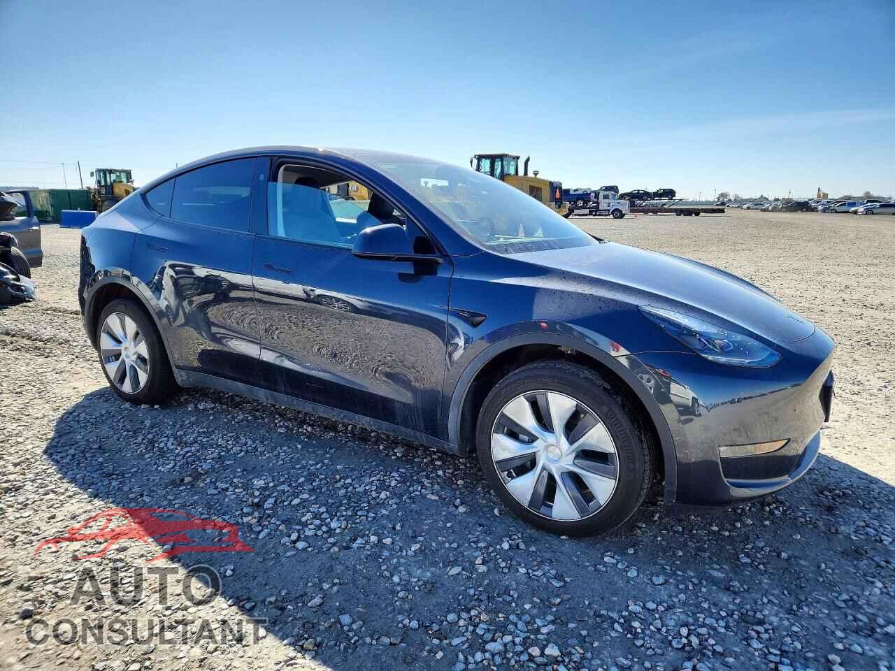TESLA MODEL Y 2024 - 7SAYGDEE1RF994573