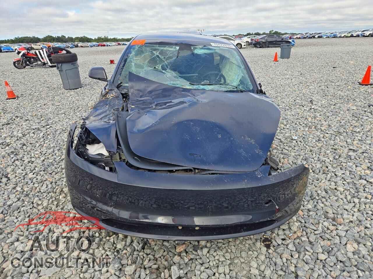 TESLA MODEL 3 2026 - 5YJ3E1EAXTF166389