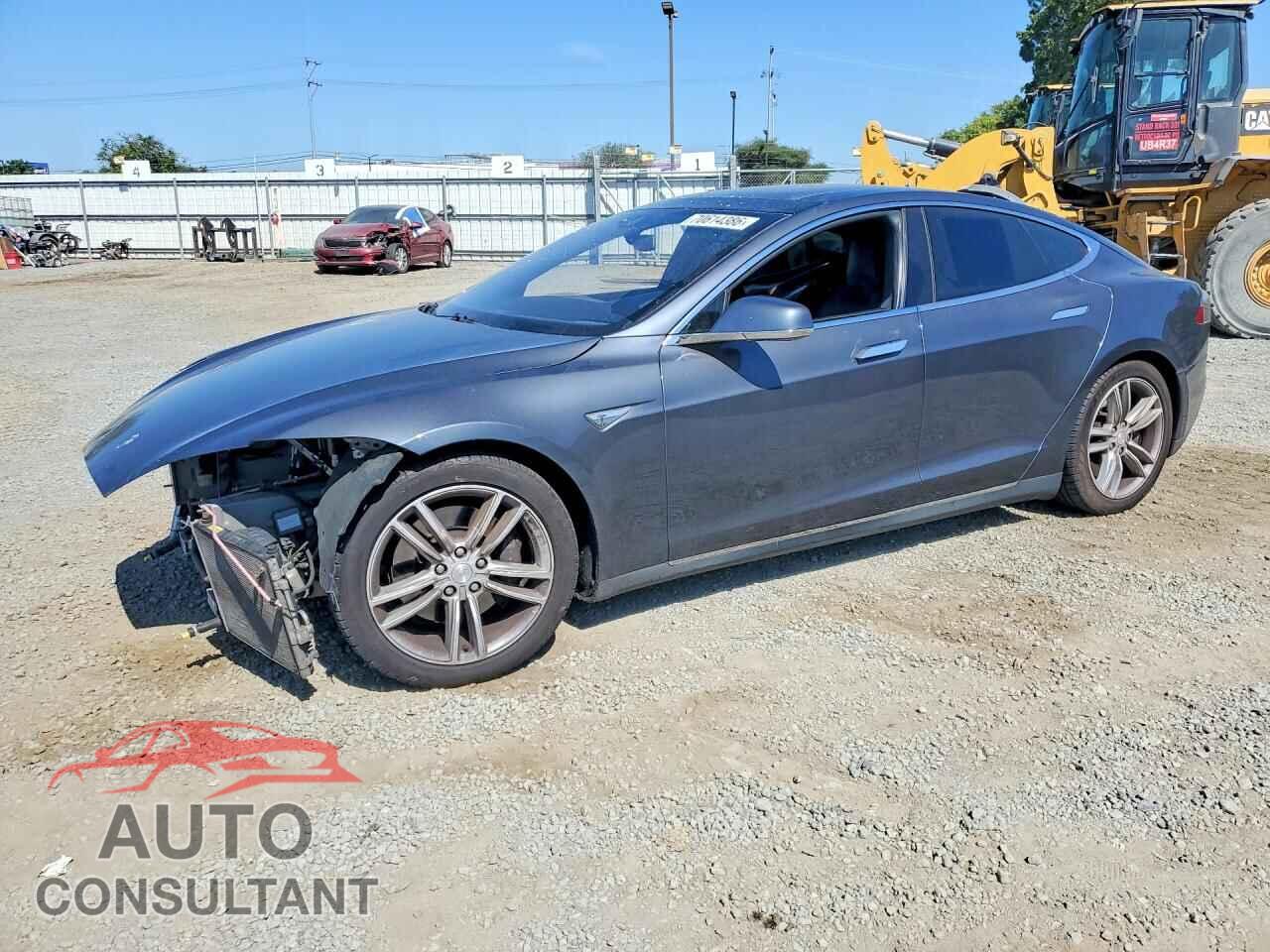 TESLA MODEL S 2016 - 5YJSA1E27GF130004