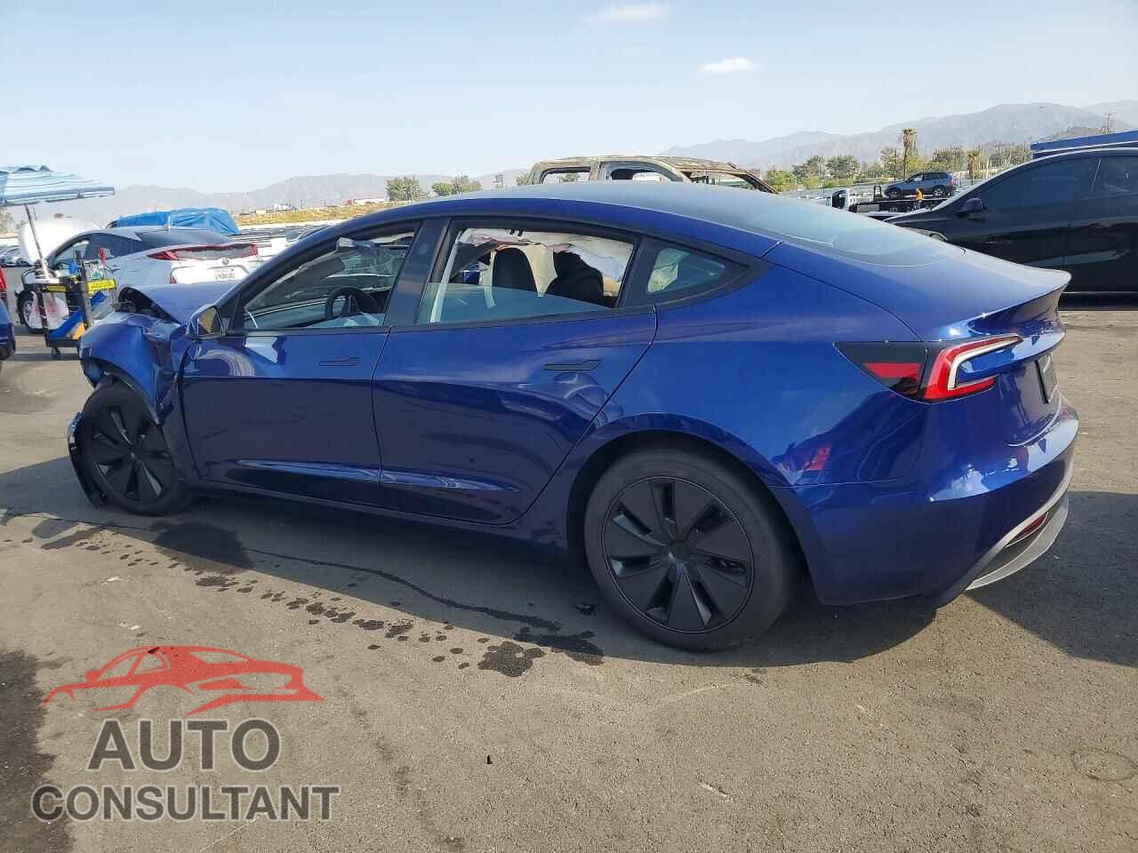 TESLA MODEL 3 2025 - 5YJ3E1EB4SF084004