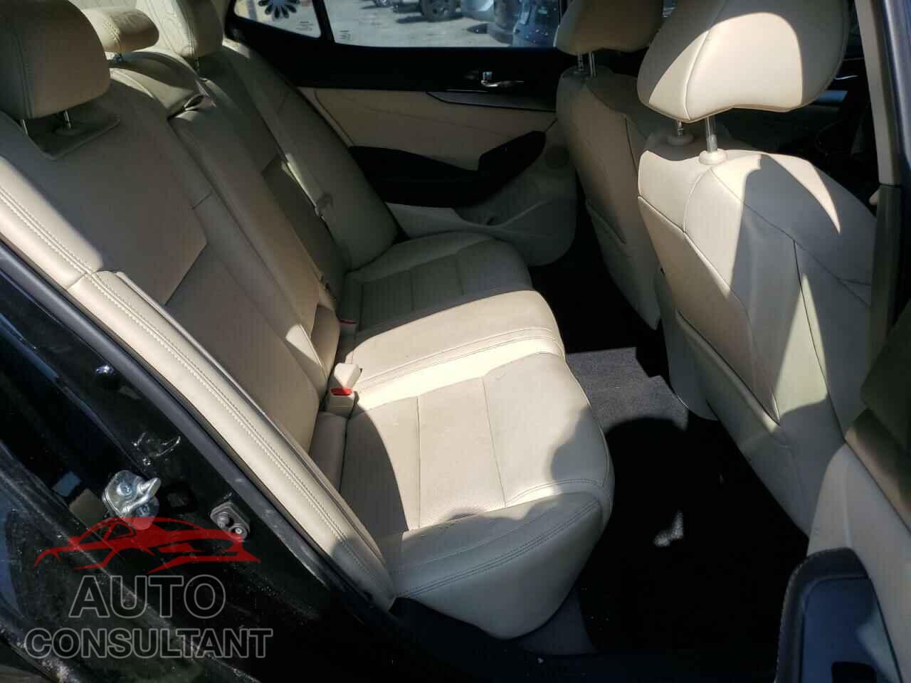 NISSAN MAXIMA 2017 - 1N4AA6AP4HC424278