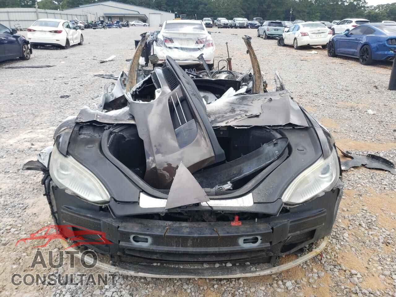 TESLA MODEL S 2013 - 5YJSA1DP5DFP03491