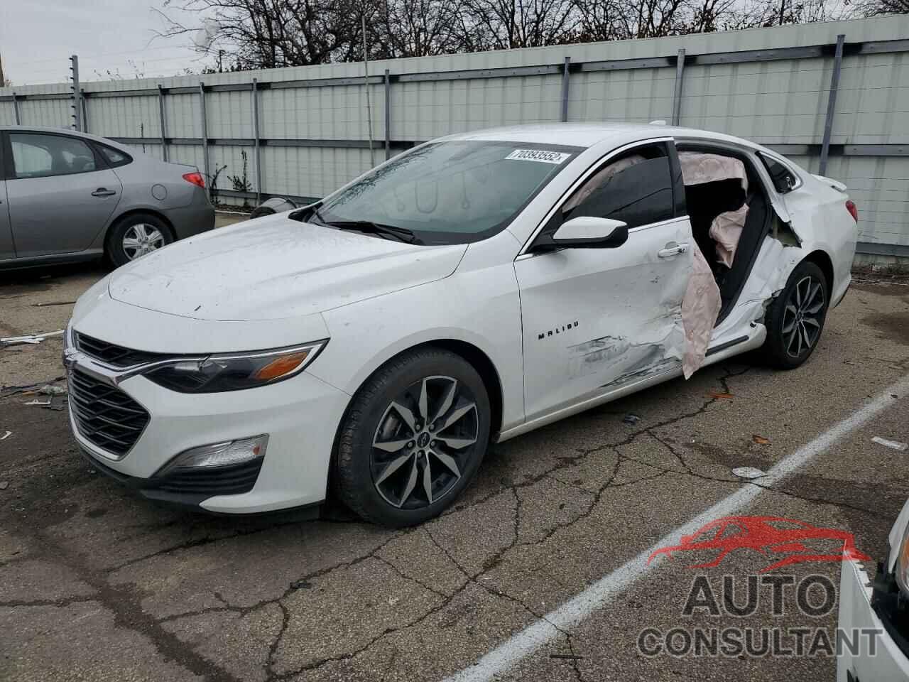 CHEVROLET MALIBU 2020 - 1G1ZG5ST8LF158295