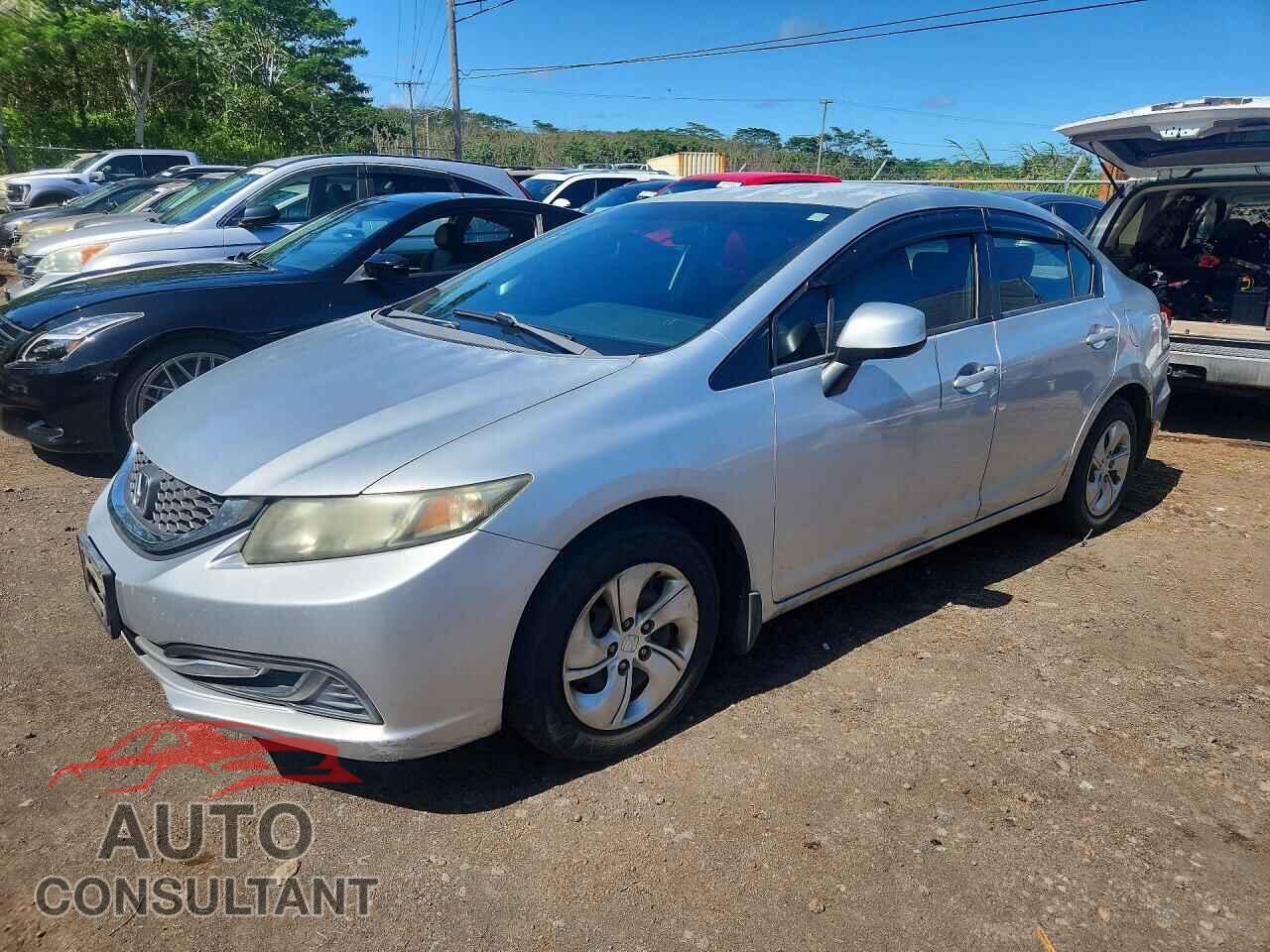 HONDA CIVIC 2013 - 2HGFB2F57DH587982