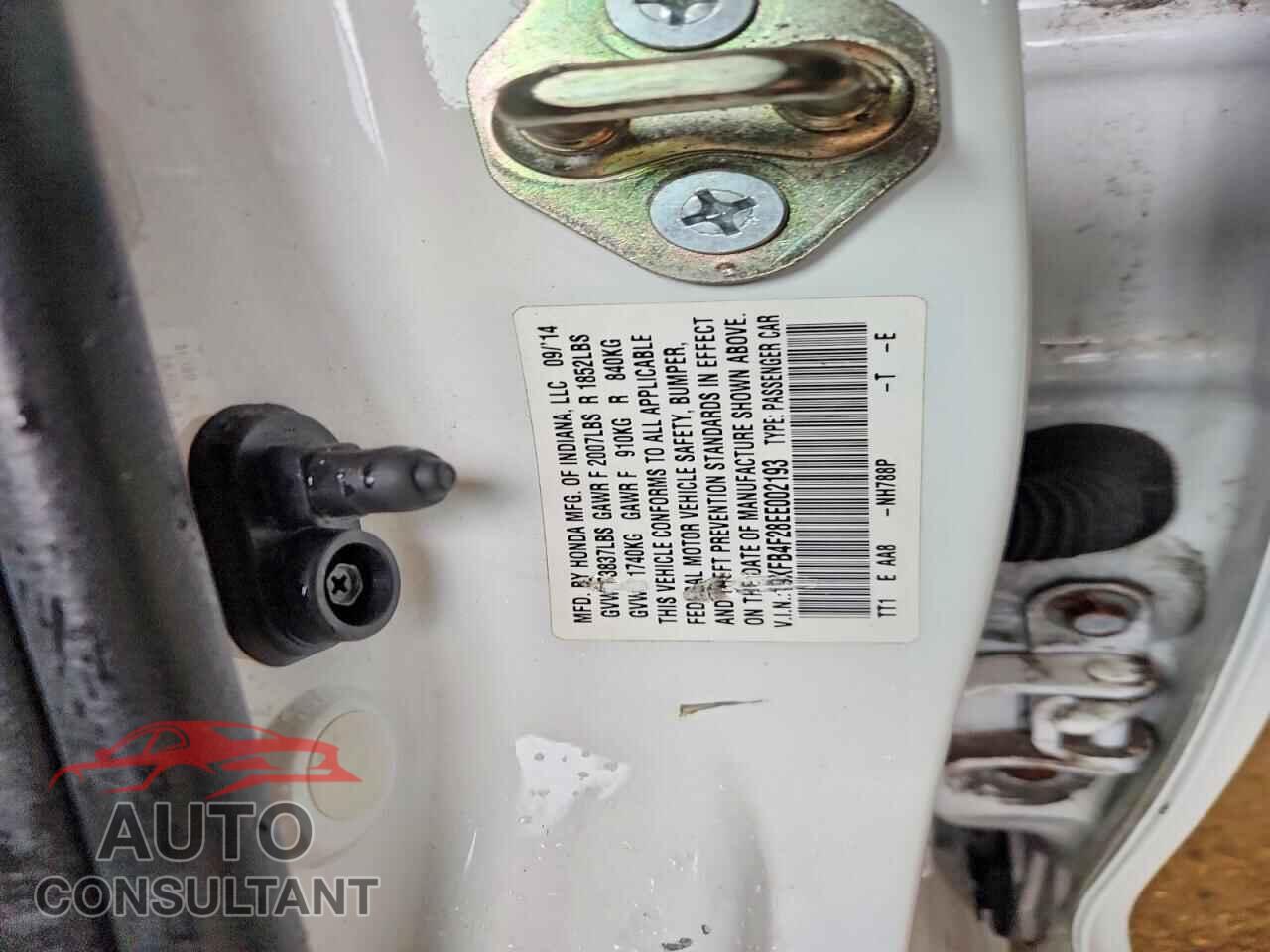 HONDA CIVIC 2014 - 19XFB4F28EE002193