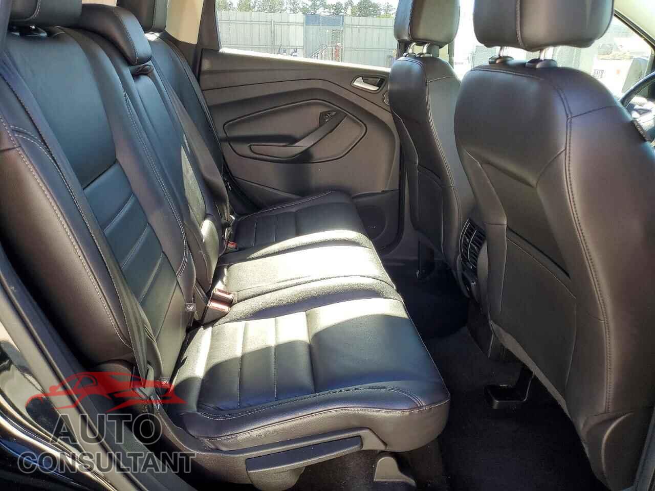 FORD ESCAPE 2016 - 1FMCU9JX6GUC55414