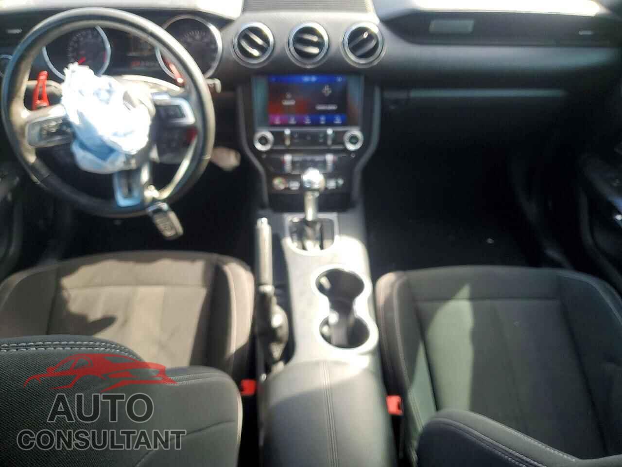 FORD MUSTANG 2021 - 1FA6P8TH5M5147015