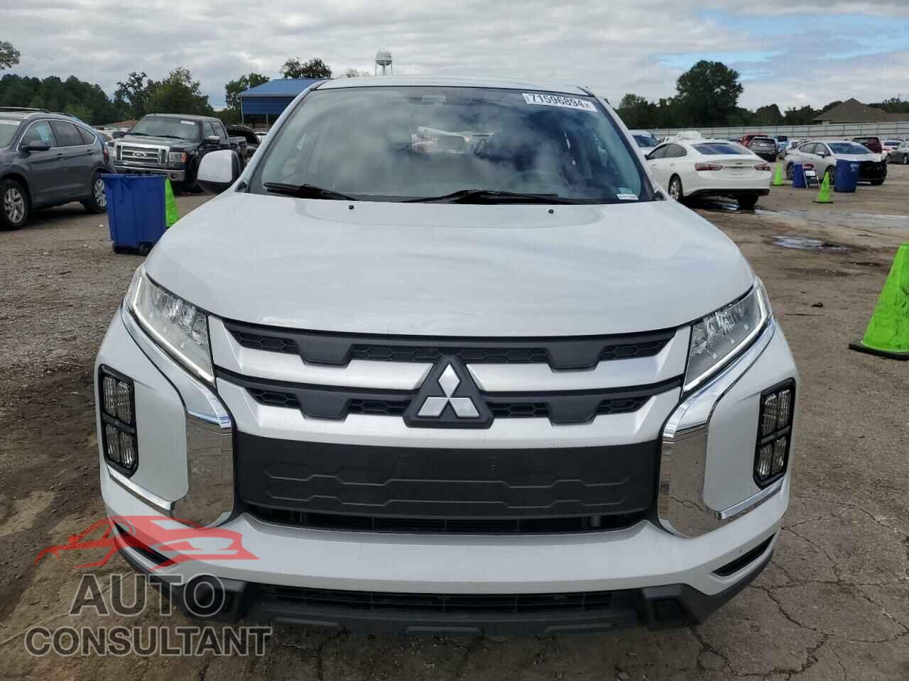 MITSUBISHI OUTLANDER 2023 - JA4ARUAU1PU003473