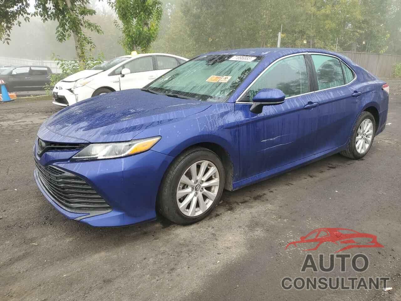 TOYOTA CAMRY 2018 - 4T1B11HK0JU634769