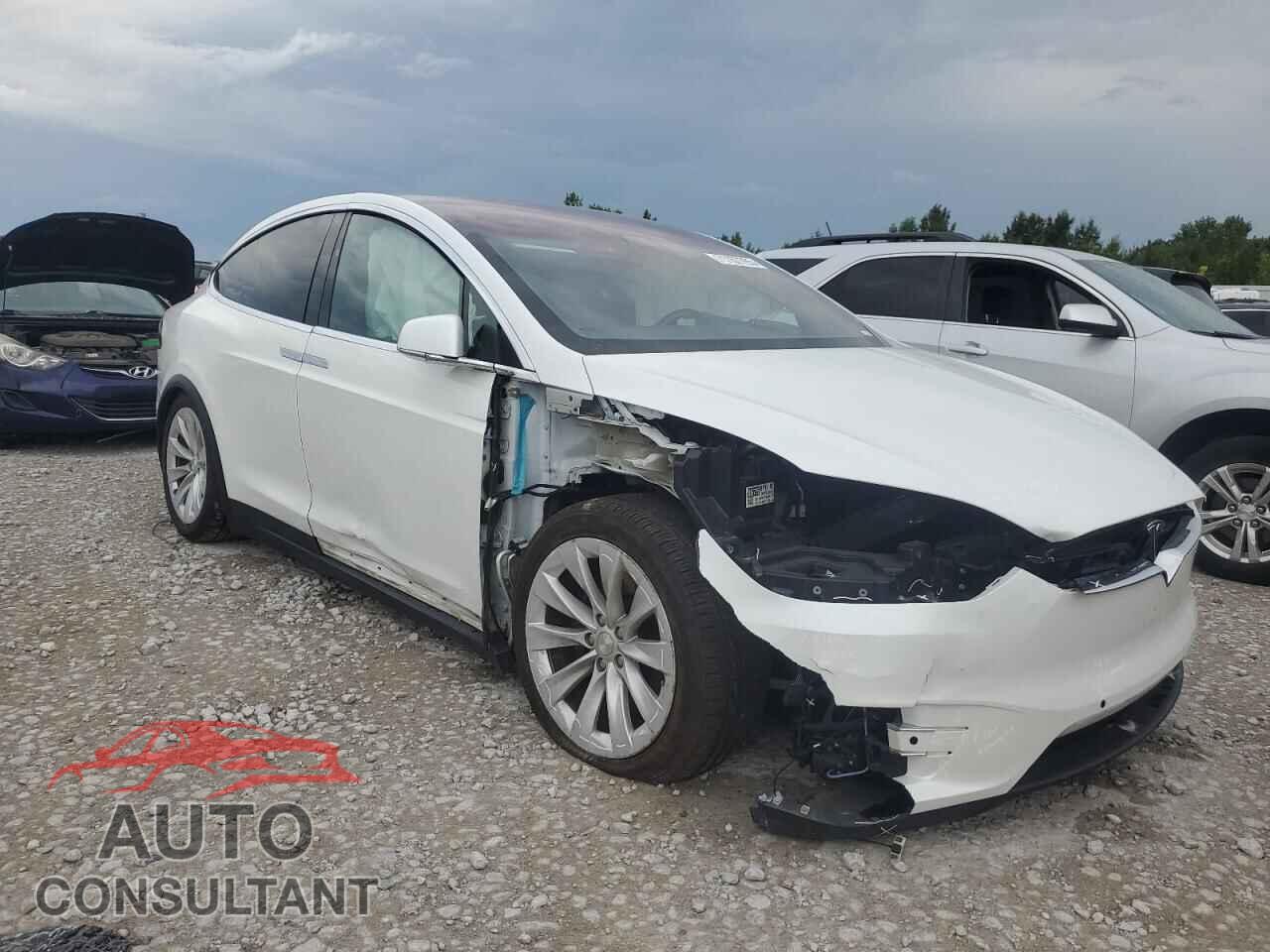 TESLA MODEL X 2021 - 5YJXCBE21MF320673
