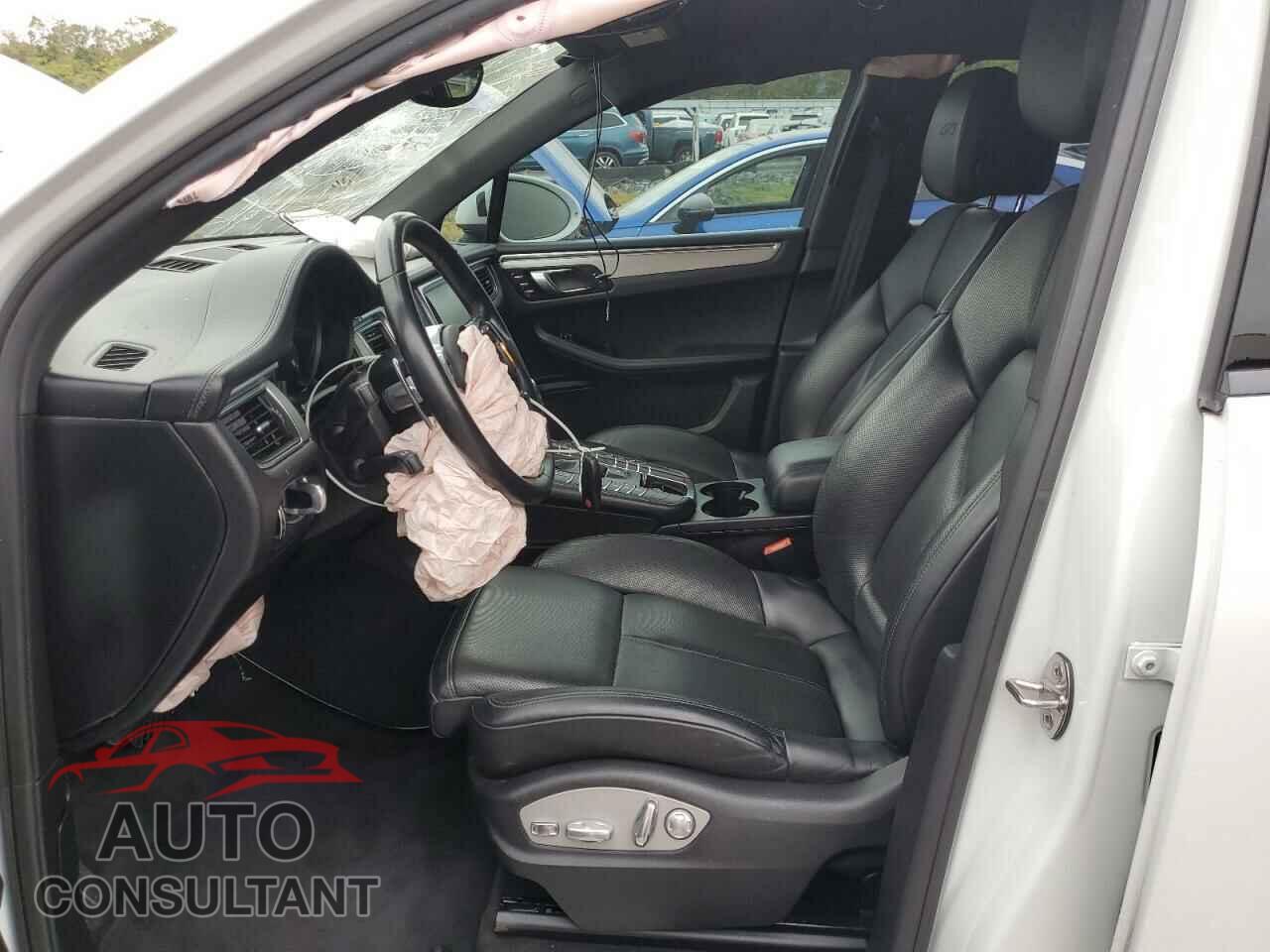 PORSCHE MACAN 2018 - WP1AG2A53JLB60703