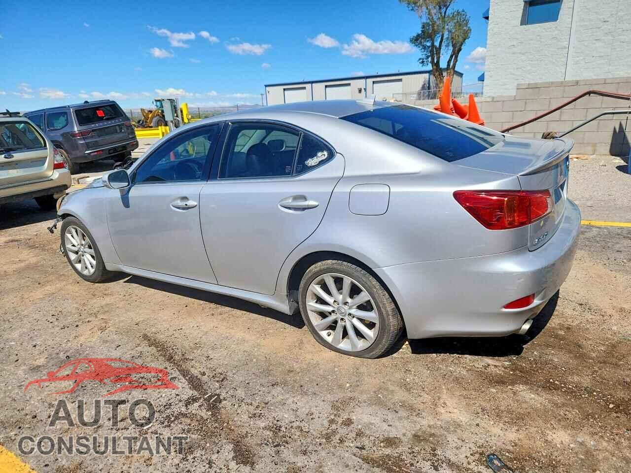 LEXUS IS 2010 - JTHBF5C20A5126301