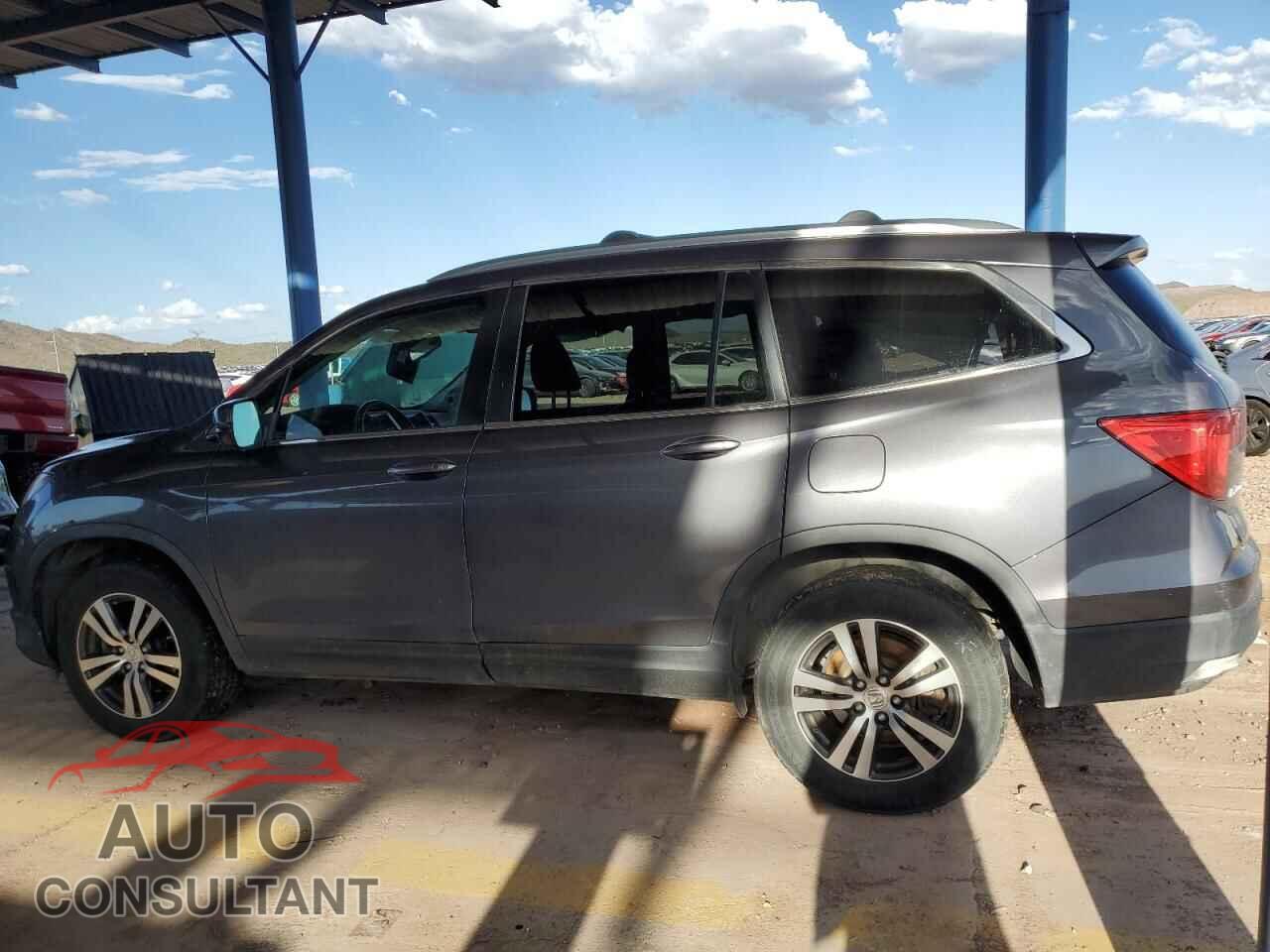 HONDA PILOT 2016 - 5FNYF6H62GB078370