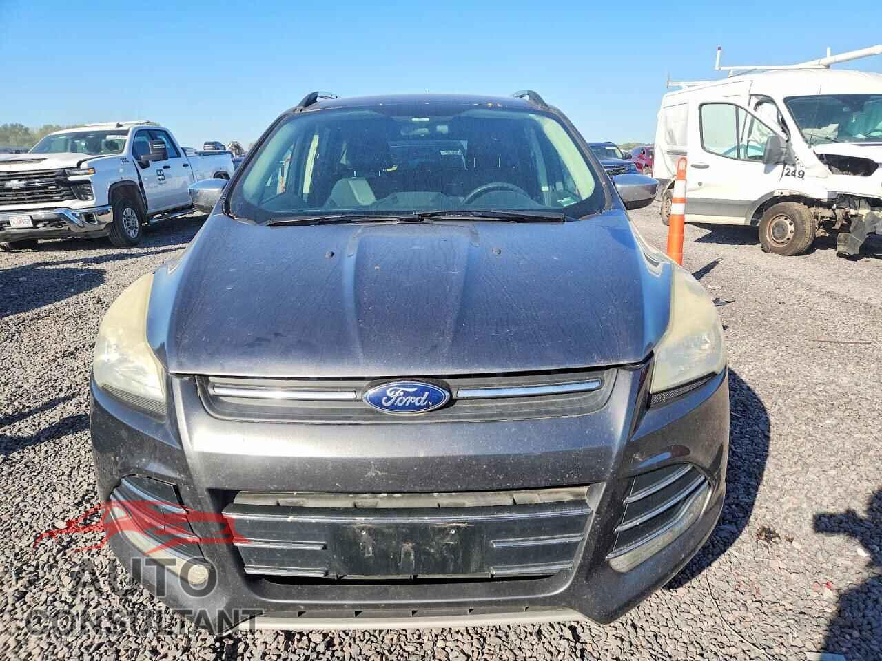 FORD ESCAPE 2015 - 1FMCU0GX8FUC34355