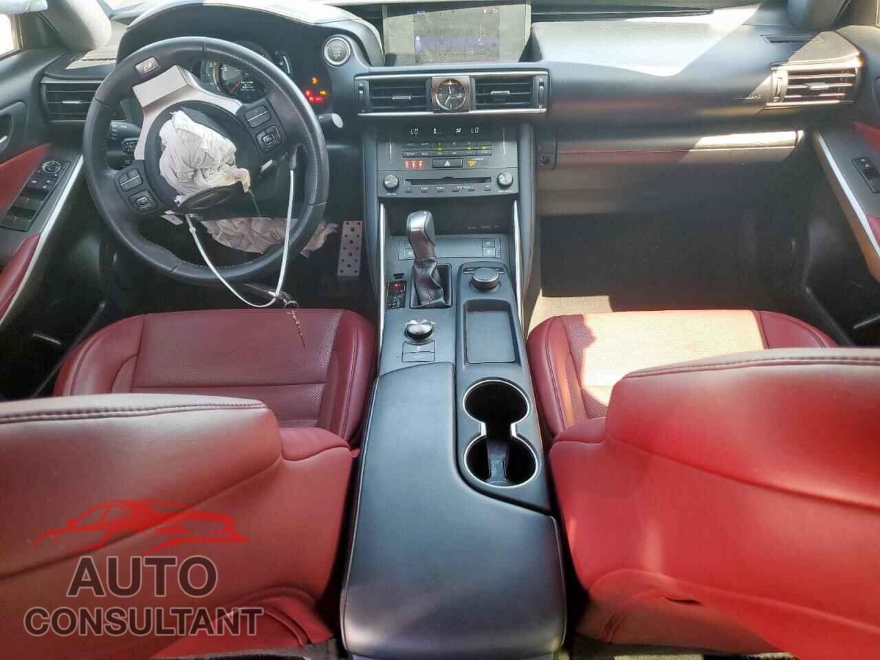 LEXUS IS 2019 - JTHBA1D24K5090295