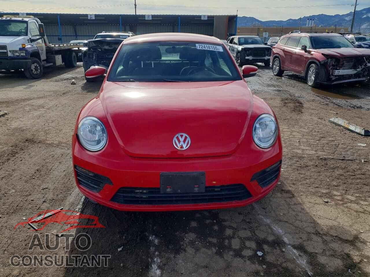 VOLKSWAGEN BEETLE 2019 - 3VWFD7AT3KM719062