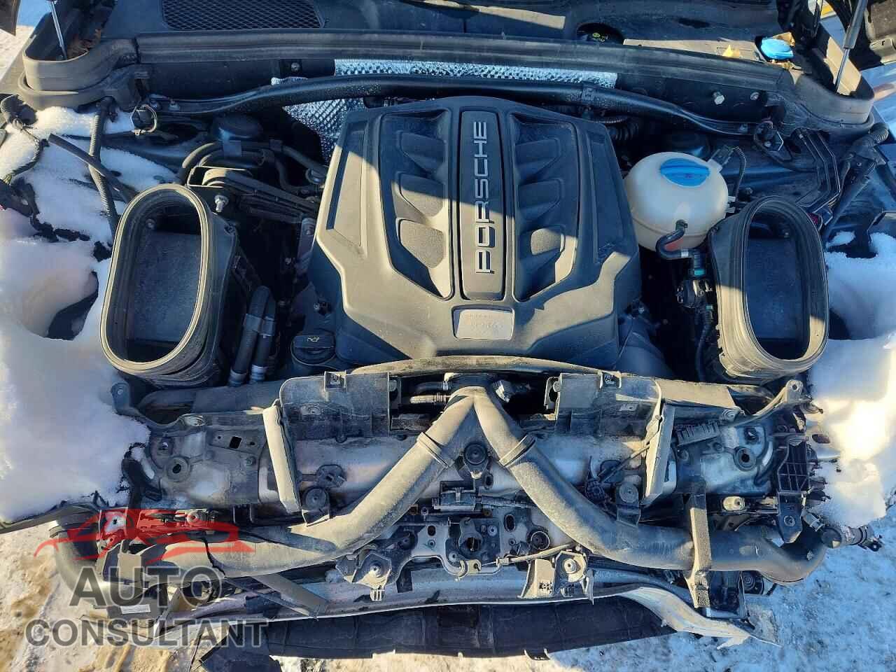 PORSCHE MACAN 2018 - WP1AG2A59JLB62536