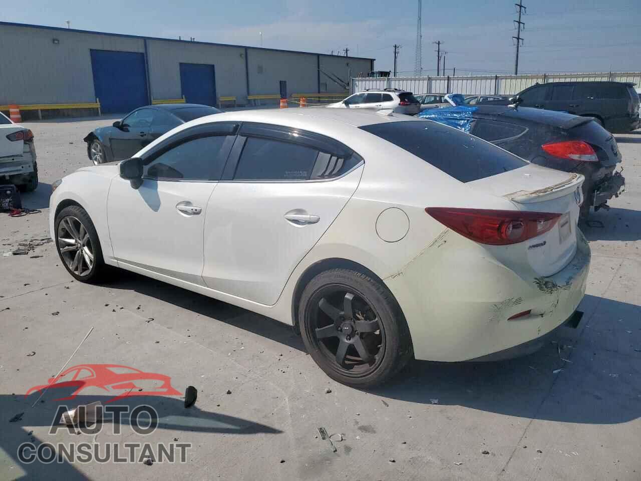 MAZDA 3 2017 - 3MZBN1W30HM148964