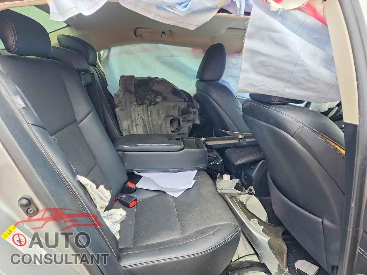 LEXUS GS200 2016 - JTHBA1BL0GA002157