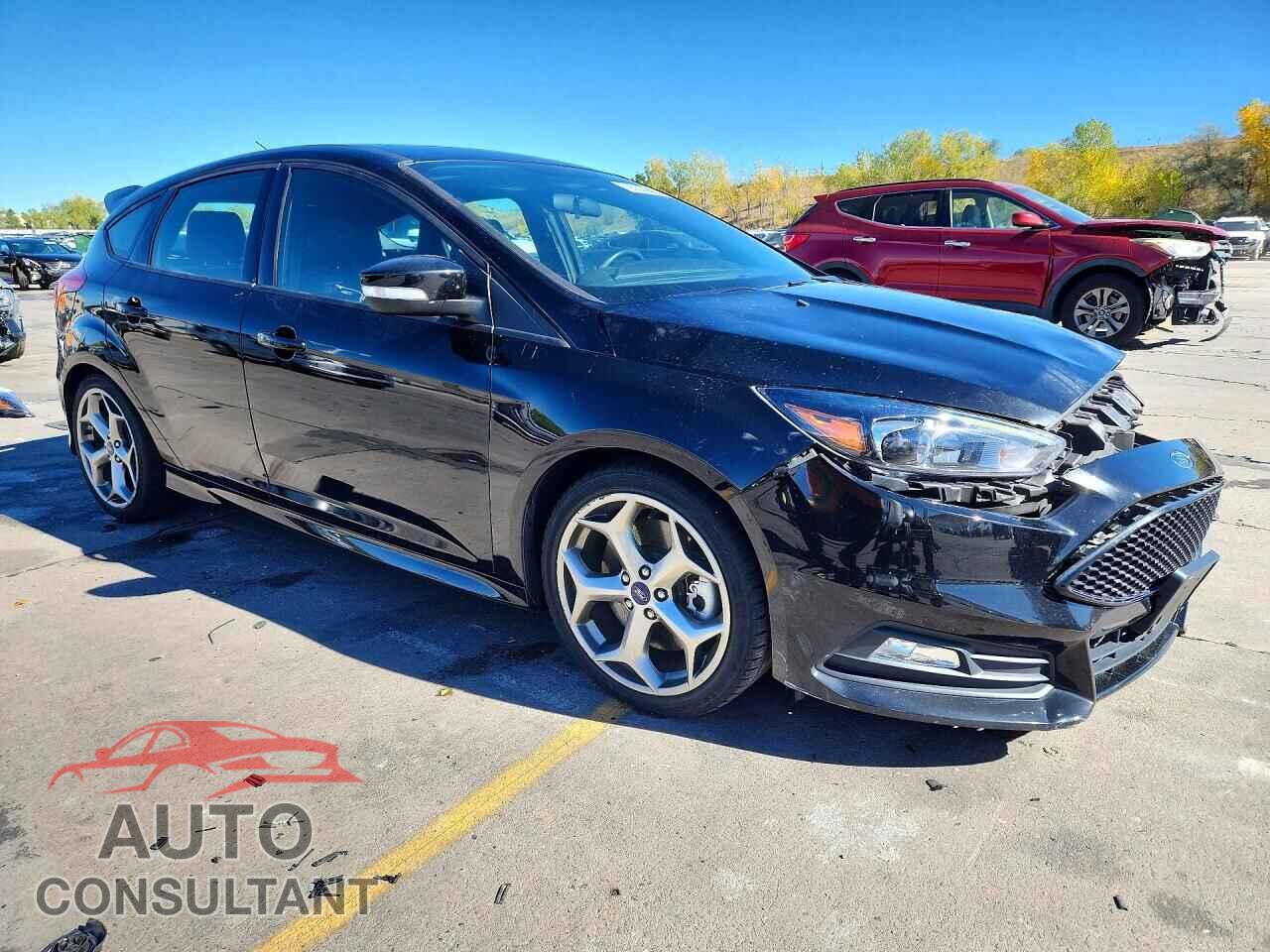 FORD FOCUS 2017 - 1FADP3L96HL284503