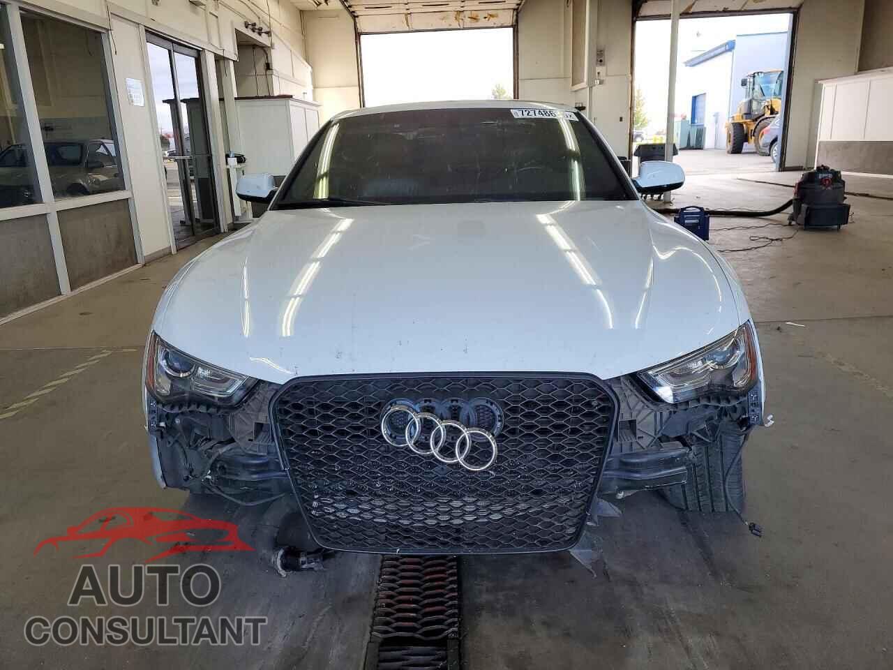 AUDI A5 2013 - WAULFAFR0DA054631