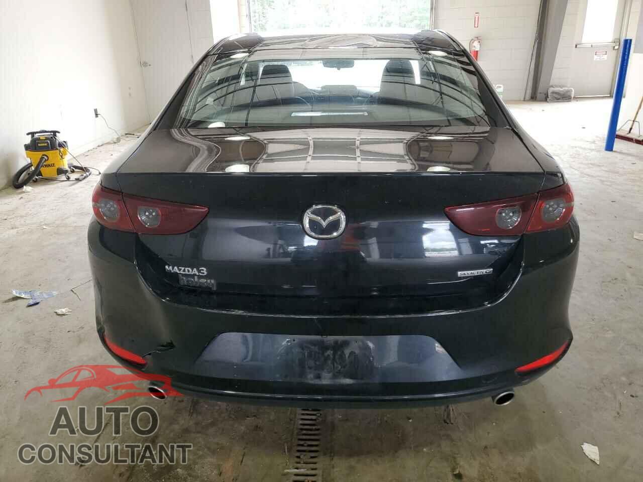 MAZDA 3 2021 - JM1BPABL8M1331605