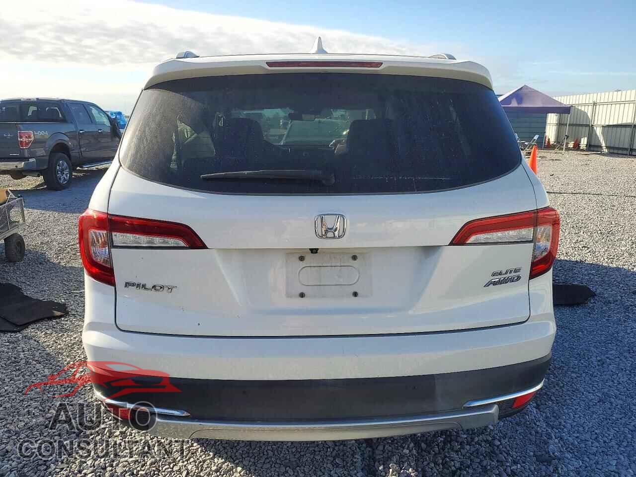 HONDA PILOT 2021 - 5FNYF6H05MB044155