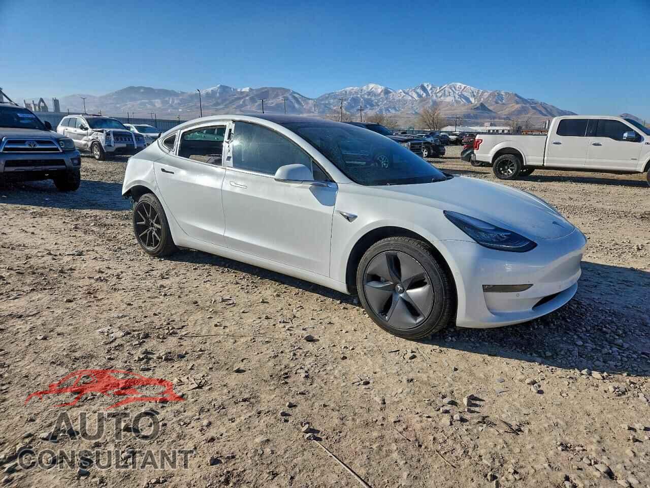 TESLA MODEL 3 2018 - 5YJ3E1EB5JF096872