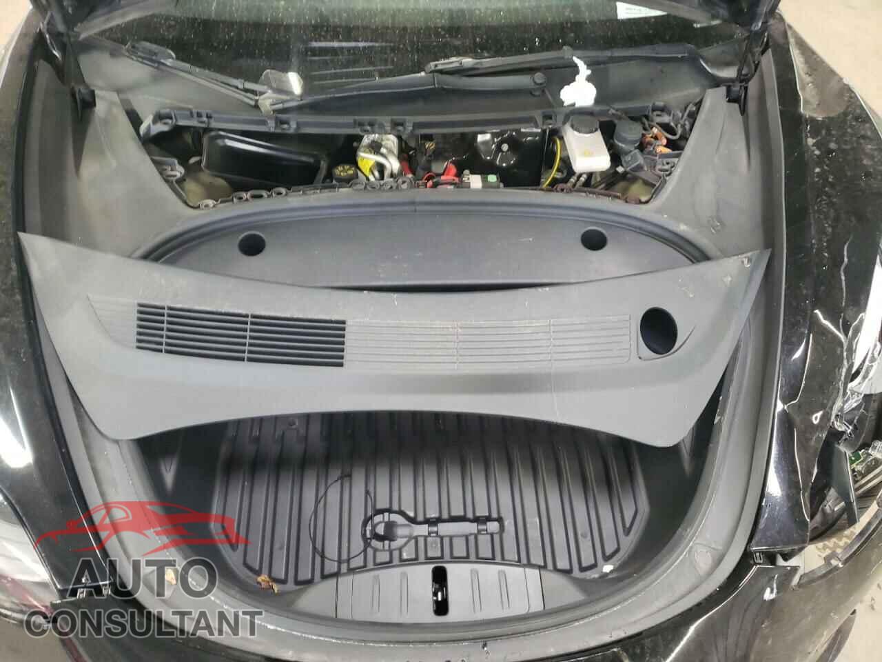 TESLA MODEL 3 2022 - 5YJ3E1EA5NF288399
