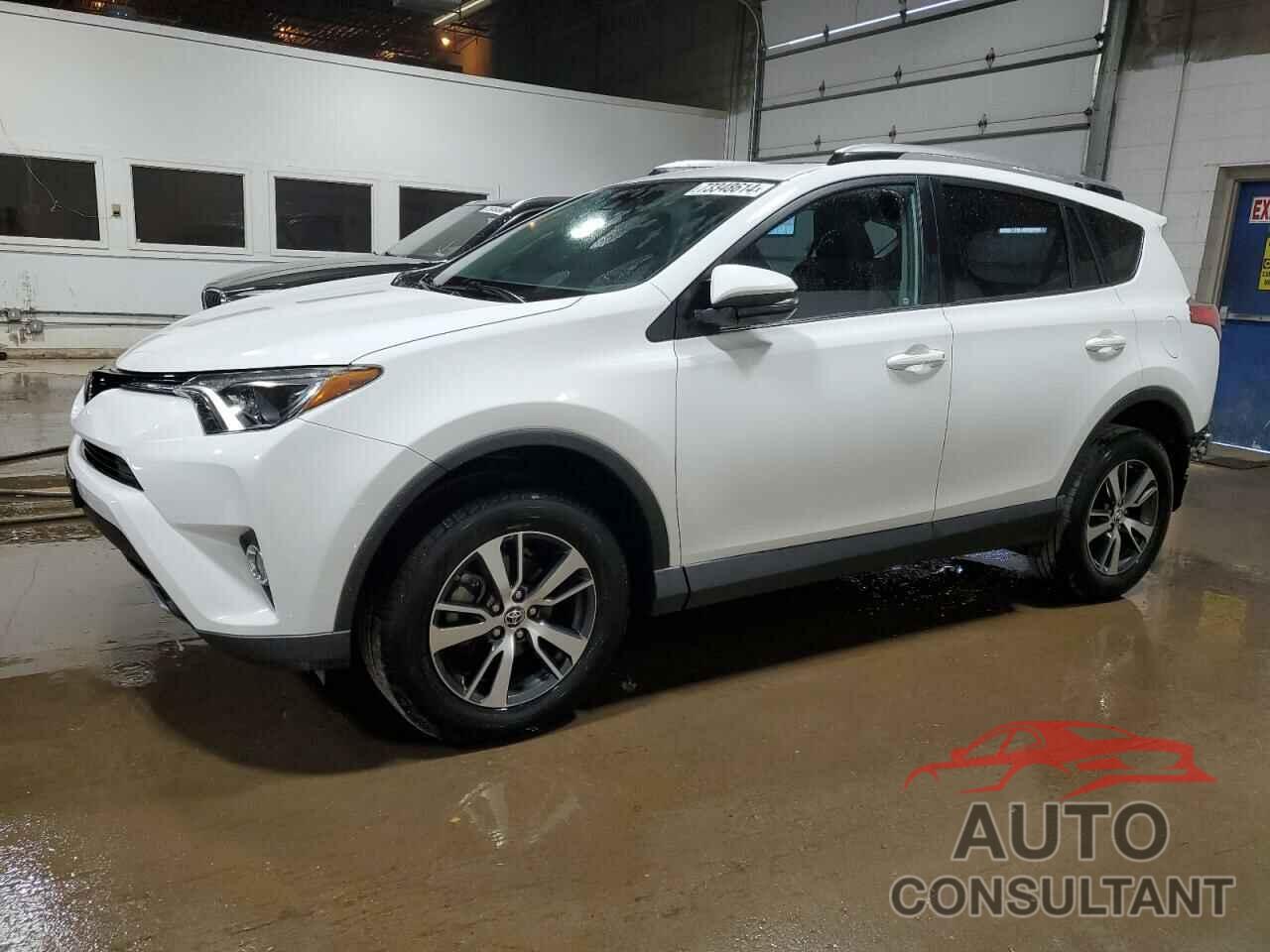 TOYOTA RAV4 2018 - 2T3RFREV4JW810193