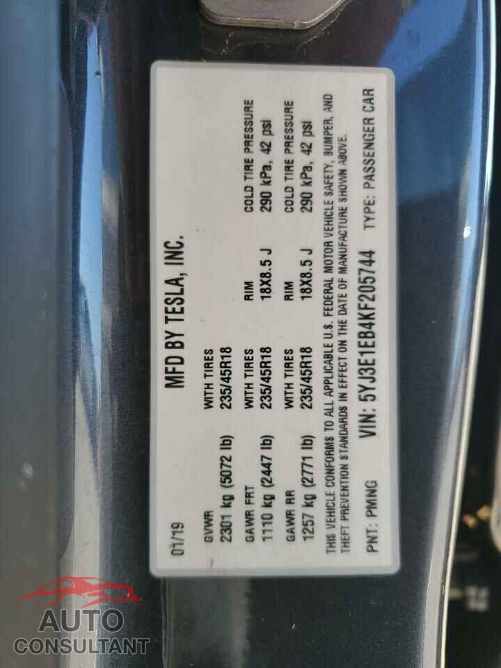 TESLA MODEL 3 2019 - 5YJ3E1EB4KF205744