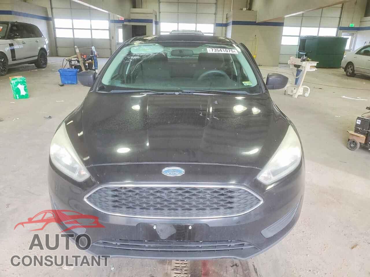 FORD FOCUS 2015 - 1FADP3E27FL286449