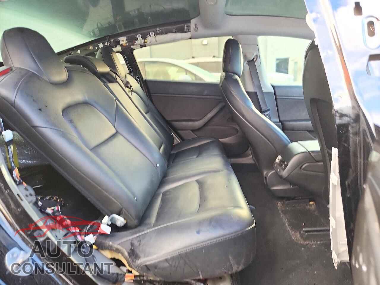 TESLA MODEL 3 2018 - 5YJ3E1EA3JF051999