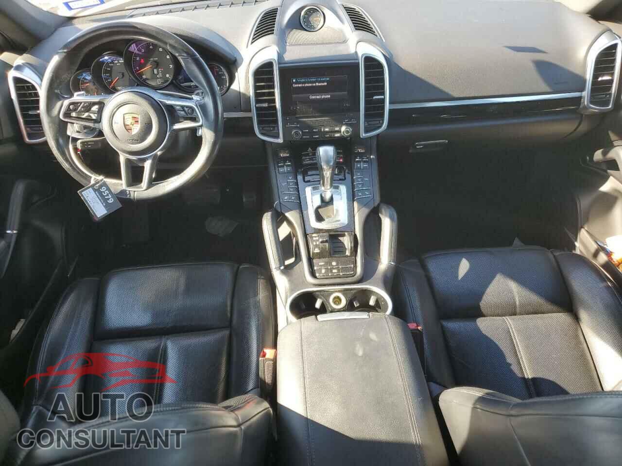 PORSCHE CAYENNE 2018 - WP1AA2A25JKA00836
