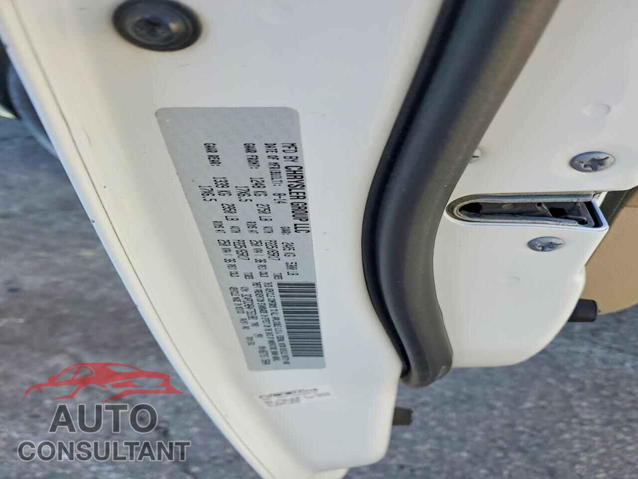 DODGE JOURNEY 2015 - 3C4PDCAB4FT531881