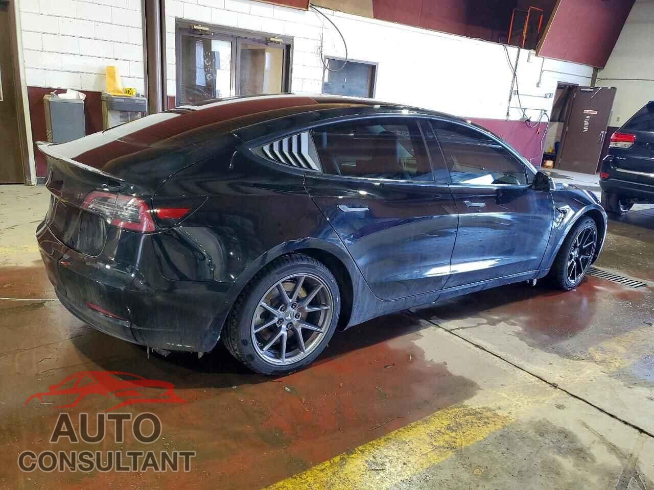 TESLA MODEL 3 2022 - 5YJ3E1EA4NF185779