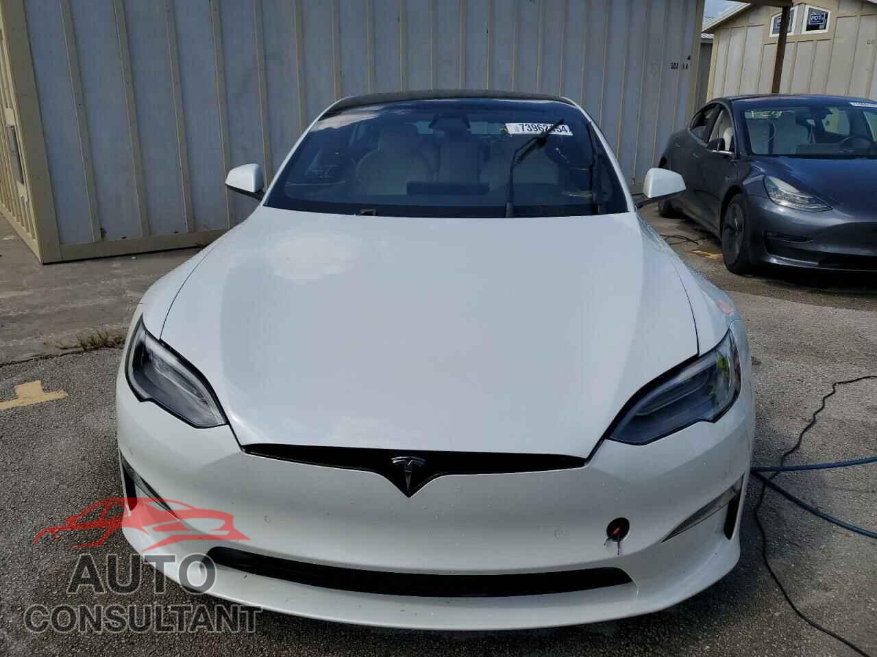 TESLA MODEL S 2021 - 5YJSA1E57MF453359