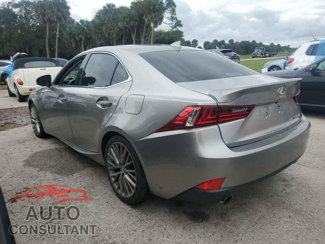 LEXUS IS 2015 - JTHCF1D27F5019667