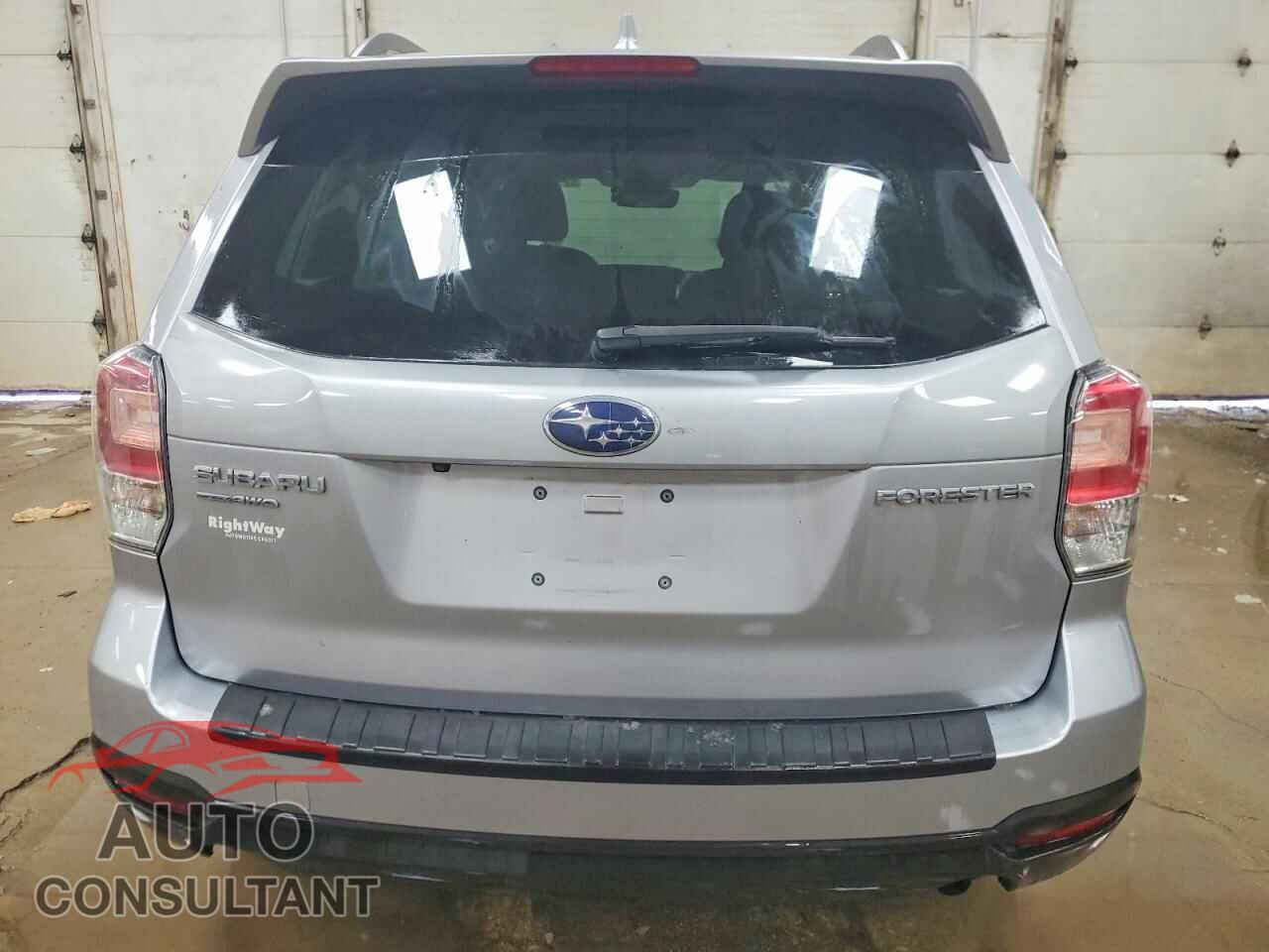 SUBARU FORESTER 2018 - JF2SJADC6JH529280