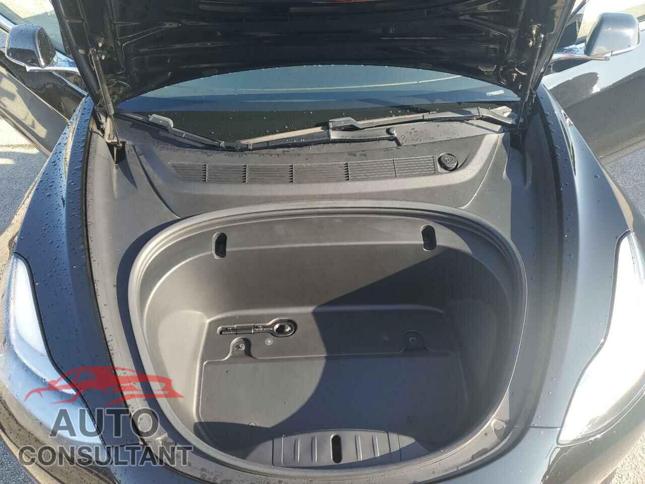TESLA MODEL 3 2020 - 5YJ3E1EB7LF648052
