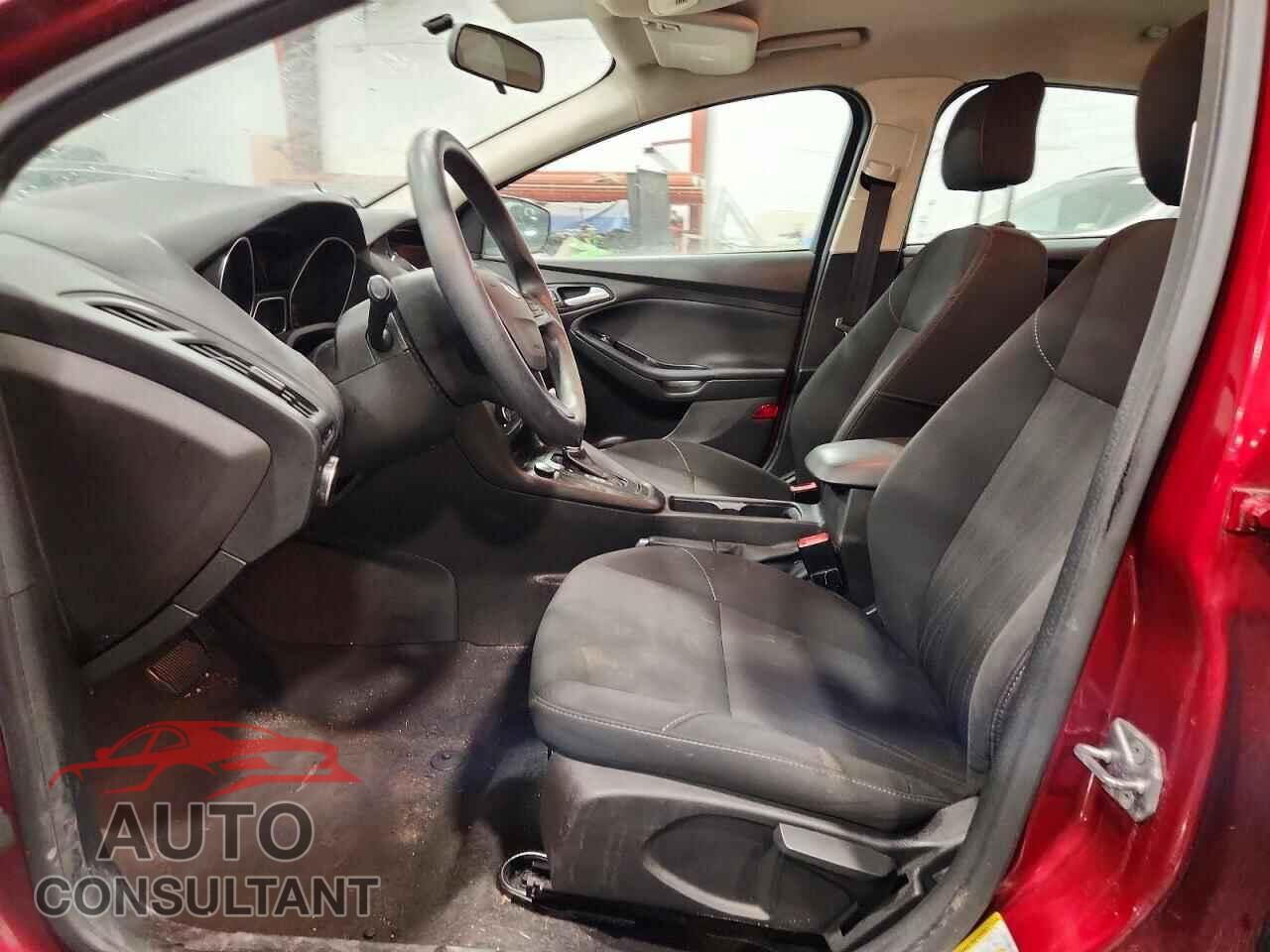 FORD FOCUS 2017 - 1FADP3F21HL208945