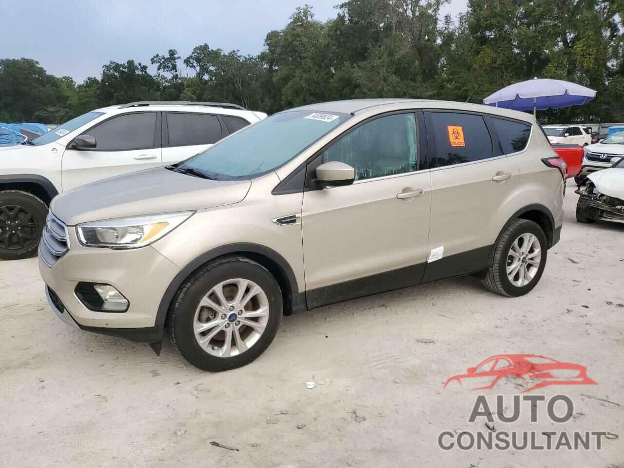 FORD ESCAPE 2017 - 1FMCU0G97HUE20988